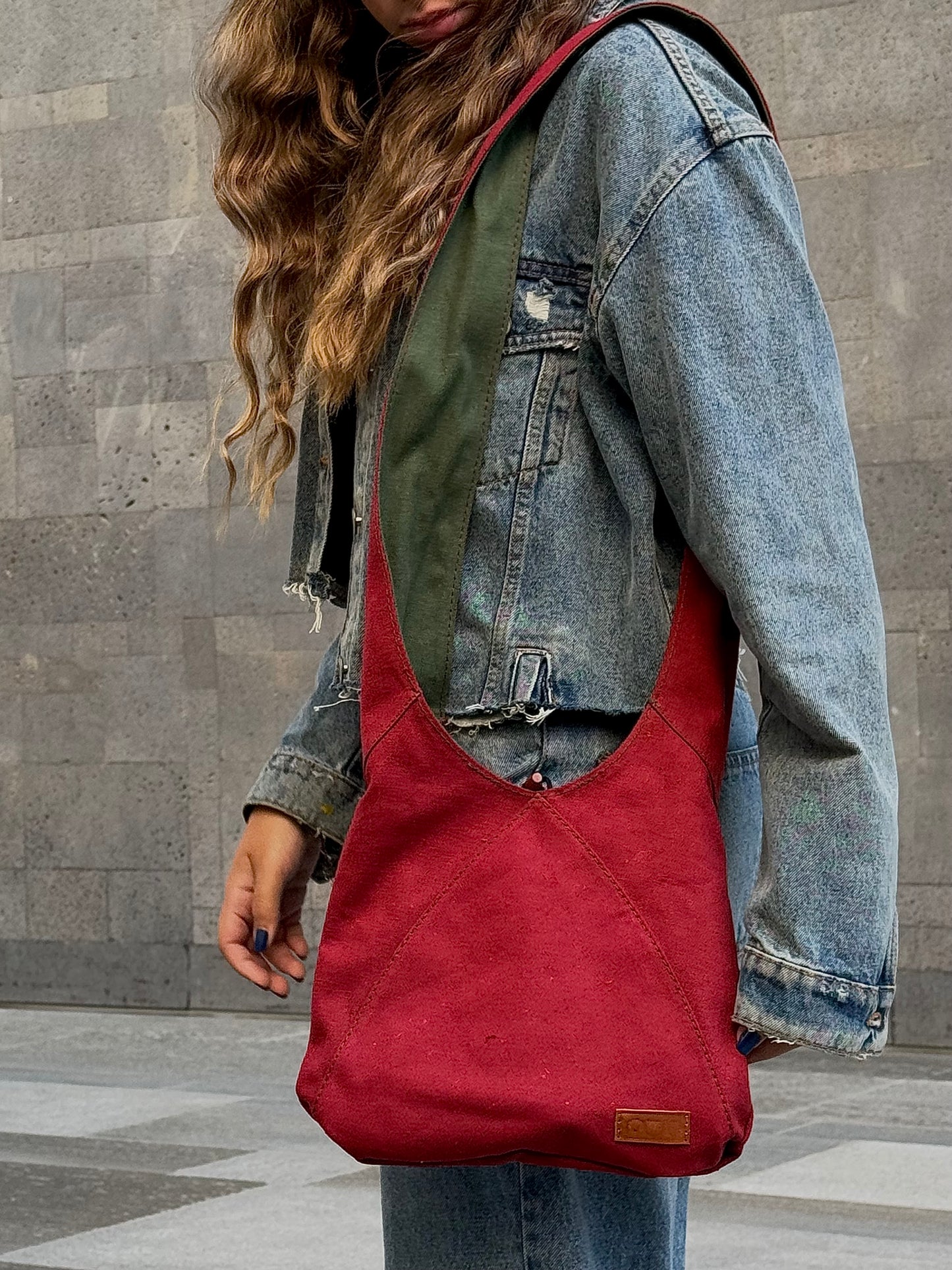 Chameleon Bag - Olive/ Red