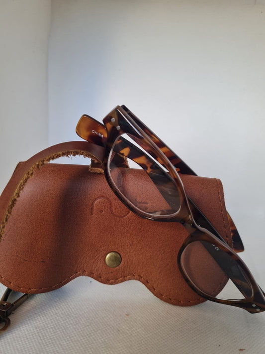 Genuine leather sunglasses cover- Camel